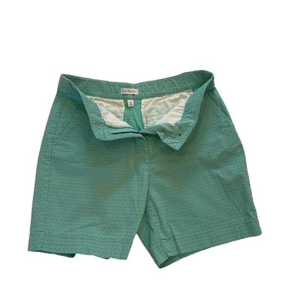 Light Green Cotton Geometric Print Chino Shorts, Pockets, Belt Loops, Size 10 - Picture 3 of 11